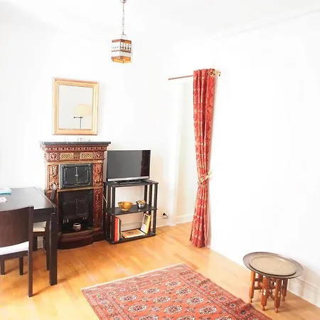 Charming Near Denfert-rochereau Appartamento *